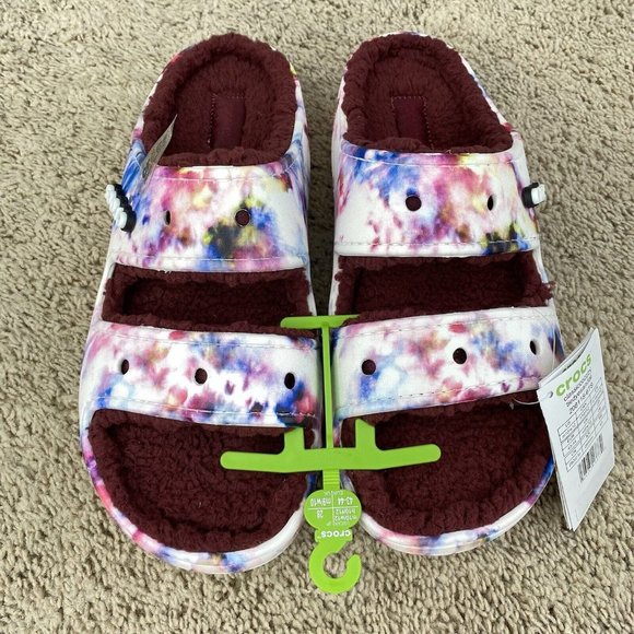 Crocs Classic Cozy Sandals Tie Dye Garnet Slip On Warm Fuzzy Unisex M10 W12 NWT - Picture 3 of 10